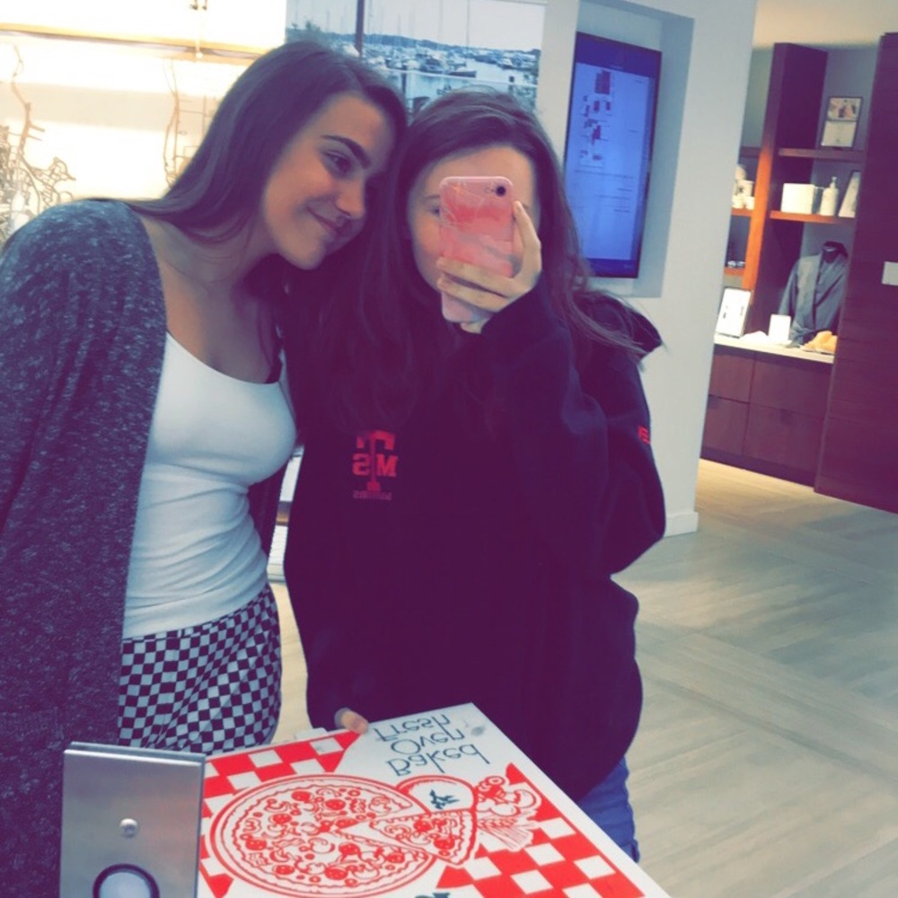 Meet your Posher, Bailey